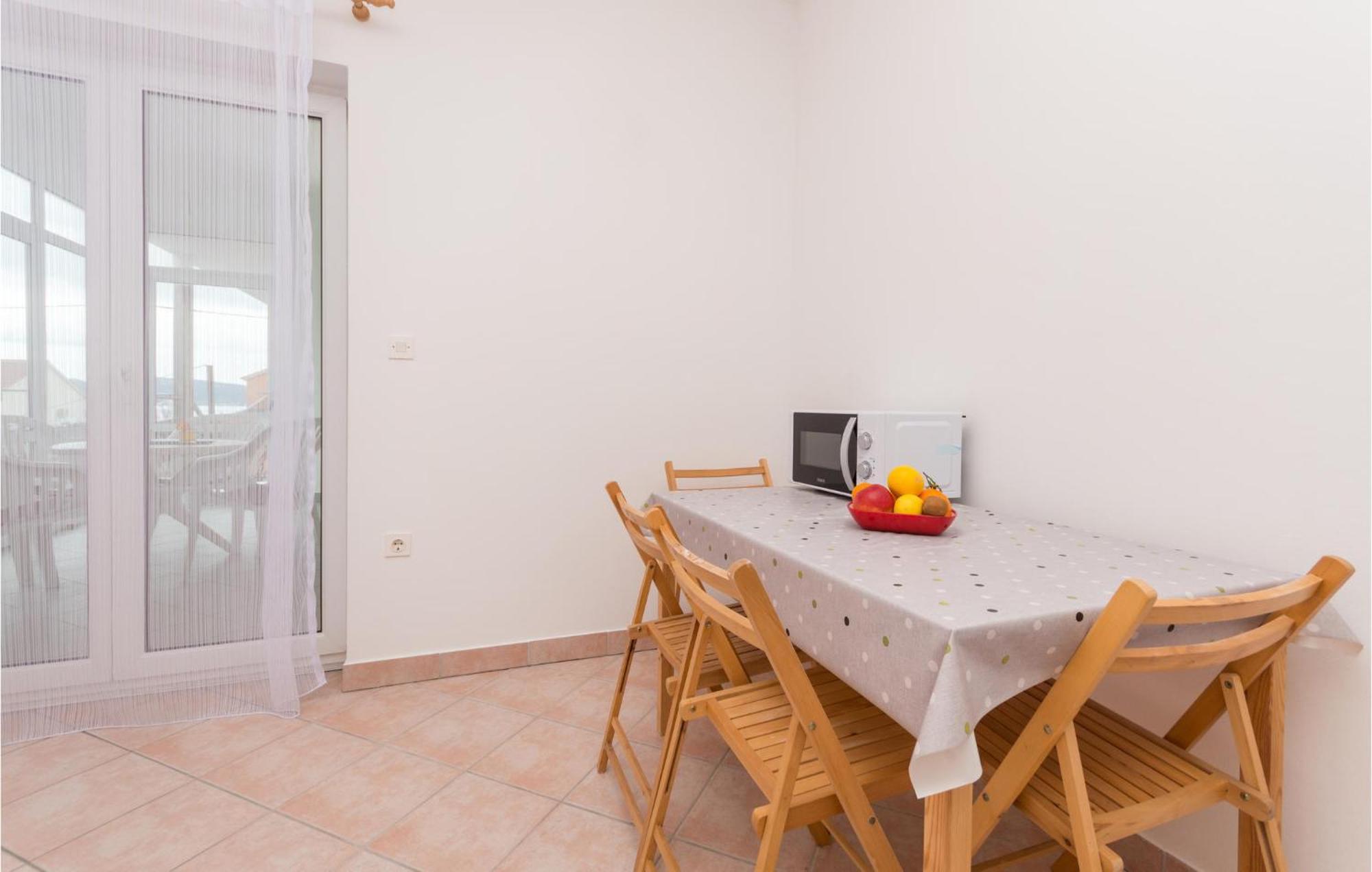 Awesome apartment in Sveti Filip i Jakov w/ 1 Bedrooms Buitenkant foto